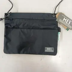 新品未使用　MEI　サコッシュ　ブラックのサムネイル