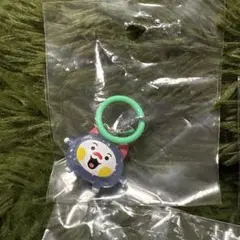 TREASUREの公式キャラクター TRUZのめじるしアクセサリー