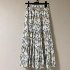 ユニクロ×PAUL & JOE フラワープリント ロングスカートのサムネイル
