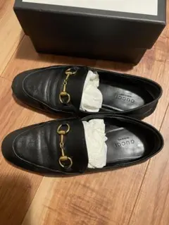 GUCCI ブラックレザー ローファー