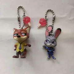 ズートピア　なかよしペアスイング　ニック　ジュディ　2個セット　キーチェーン