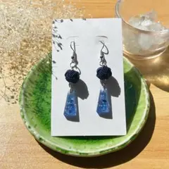 ✾ꕤ水引ピアスꕤ✾　あわじ玉×レジン 藍色 ドライフラワー 和風 ハンドメイド