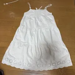 earth ホワイトキャミワンピース