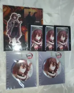 鬼滅の刃　無限城　飾れる缶バッジ フォトカード アクリルスタンド　伊黒小芭内