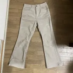 ジーユー GUレディースパンツM コーデュロイフレアパンツ ベージュ フレア秋冬