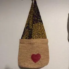 ハートとLOVE刺繍のかごバッグbyビームスボーイ