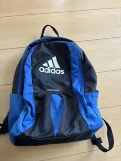 キッズ　adidasリュック　サッカー