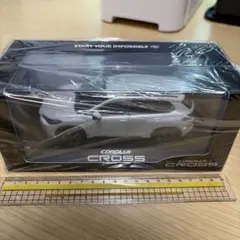 トヨタ 新型カローラクロス マッシブグレー カラーサンプルミニカー 色