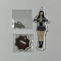 TWICE ツウィ　アクリルスタンドチャーム　this is for