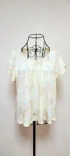 美品　フランシュリッペ　メルヘンなTシャツ　夏