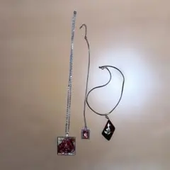 エレガントな花とチョウのモチーフ七宝焼ネックレス3点セット