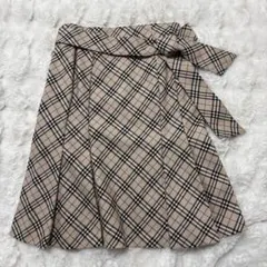 【極美品】　バーバリーブルーレーベル ノバチェック スカート ベルト付