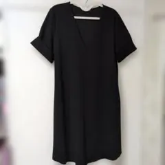 ZARA　ブラック　チュニック　ワンピース　Vネック　半袖　中古　古着のサムネイル
