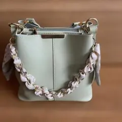 ライトグリーン ショルダーバッグ チェーン、ベルト付き　⭐︎ 4色用意