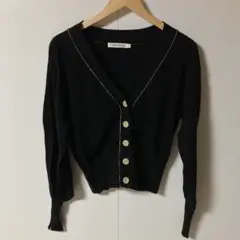 ⬜︎マウジー　黒い長袖カーディガン 白い縁取り