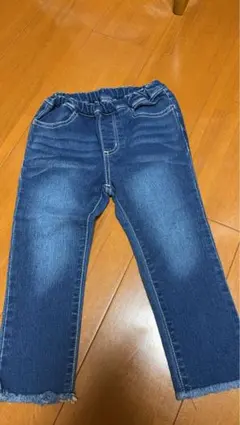 ベルメゾン　ダークブルー フリンジ裾デニムパンツのサムネイル