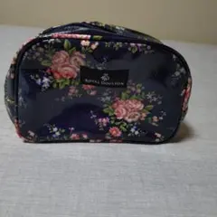 RoYAL DOULTON ミニポーチ ナイロン加工　内側ポケット付きのサムネイル
