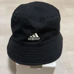 adidas バケハのサムネイル