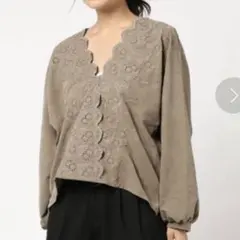 samansa mos2 blue  刺繍ドルマンプルオーバー