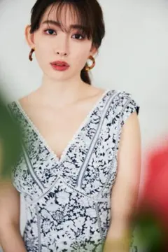 herlipto Lace Trimmed Floral Dress ネイビー