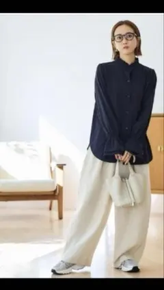 新品タグ付きmysa closet ネイビー フリル襟 シャツ L