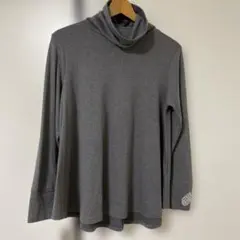 ＆LOVE❤️ タートルネック 長袖 カットソー グレー