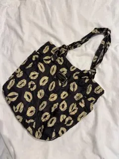 MARC BY MARC JACOBS リップ柄 キルティング トートバッグのサムネイル