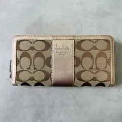 COACH シグネチャー ホースキャリッジ　ラウンドジップ長財布
