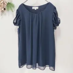MK ミッシェルクラン ブラウス バックボタン シアー シフォン L ネイビーのサムネイル