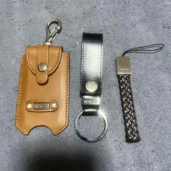 KENZO VERDY MARKET' KENZO Stampレザーキーホルダー KENZO（ケンゾー）の「'KENZO VERDY MARKET' KENZO Stamp レザー