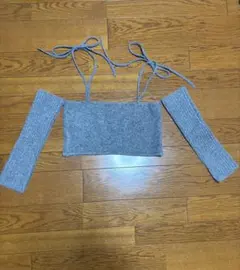 アームウォーマー付きビスチェ