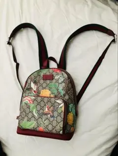 GUCCI グッチ　GGスプリーム リュック バックパック　フローラ 鳥柄のサムネイル