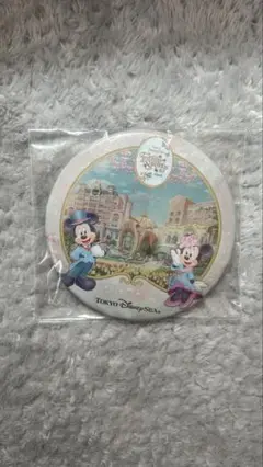 新品未使用未開封　ファンタジースプリングス　缶バッチ