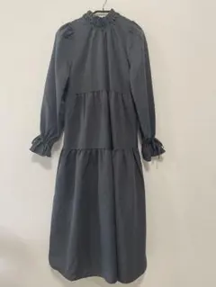 【タグ付き新品】グレー フリル襟 ティアードワンピー　ロージーモンスター好き