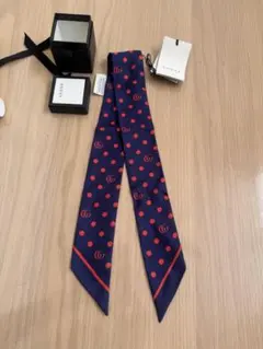 GUCCI ネックボウ スカーフ 鉢 モノグラム シルク100% - メルカリ