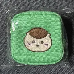 ちいかわ　カラビナつき刺繍スクエアミニポーチ　くりまんじゅう　即購入⭕️