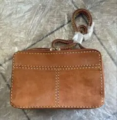 新品 zucchero ズッケロ 本革 ショルダーバッグ ポシェットのサムネイル