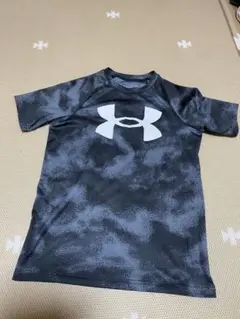 ⚠️9/9限定お値下げ済⚠️キッズジュニアアンダーアーマーTシャツ黒YLG150