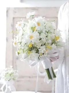 揺れる小花のナチュラルウェディングブーケ｜ホワイト×イエロー｜前撮り・ガーデン婚