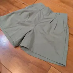 カーキ色 GLOBALWORK　ウエストゴム　ショートパパンツ　サイズ１４０