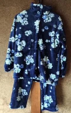 Item thumbnail for item 7d7ae1b3-94c0-45b0-8127-39f423234da7