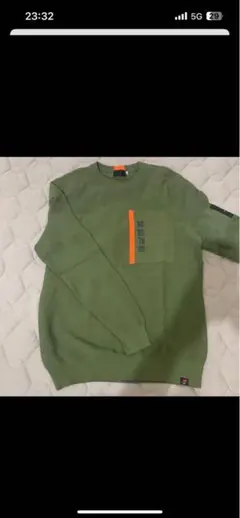 ニューバランス　オリーブグリーン クルーネックセーター　ゴルフ