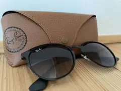 Ray-Ban サングラスのサムネイル