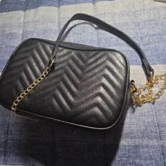 J*9様 ブラック ジグザグパターン ショルダーバッグ