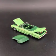 FW シボレー・インパラ グリーン／ルーフ脱着・可動サス・ボンネットトランク開閉のサムネイル