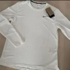 新品未使用 Nike DRI-FIT 長袖Tシャツ Mホワイト タグ付きのサムネイル