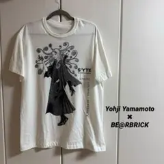 Yohji yamamoto伊藤潤二の渦巻BE@RBRICK SYTE Tシャツのサムネイル