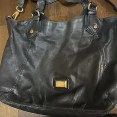 黒 レザー バッグ 赤い星柄 内装 マークバイマークジェイコブス