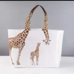 1個 キリン柄トートバッグ 旅行に最適な手提げバッグ - ショッピング、収納