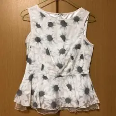 ルーデルーの花柄とシフォンのシースルーのブラウスですのサムネイル